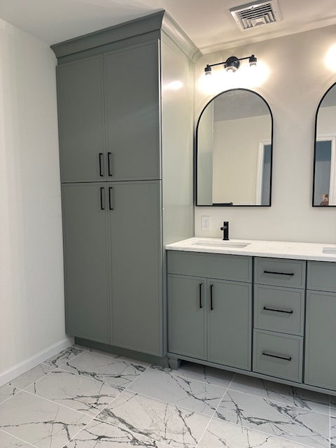 gray bathroom 1.jpg