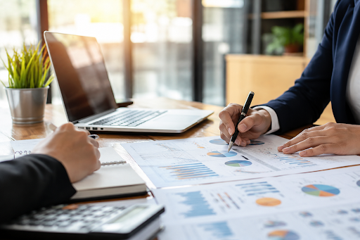 Comment évaluer la valeur de son entreprise avant une cession ?