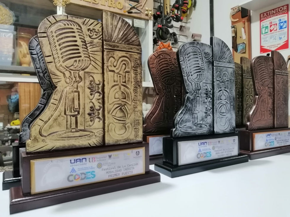 TROFEOS ARTESANALES EVENTOS CULTURALES BANDAS DE GUERRA CONCURSO DANZAS EVENTOS PREMIACION