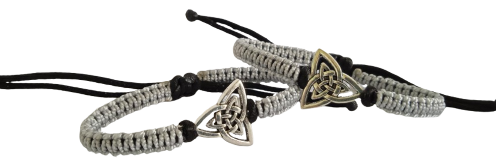 BRAZALETE MANILLA PULSERA TRIQUETA DE BRUJAS