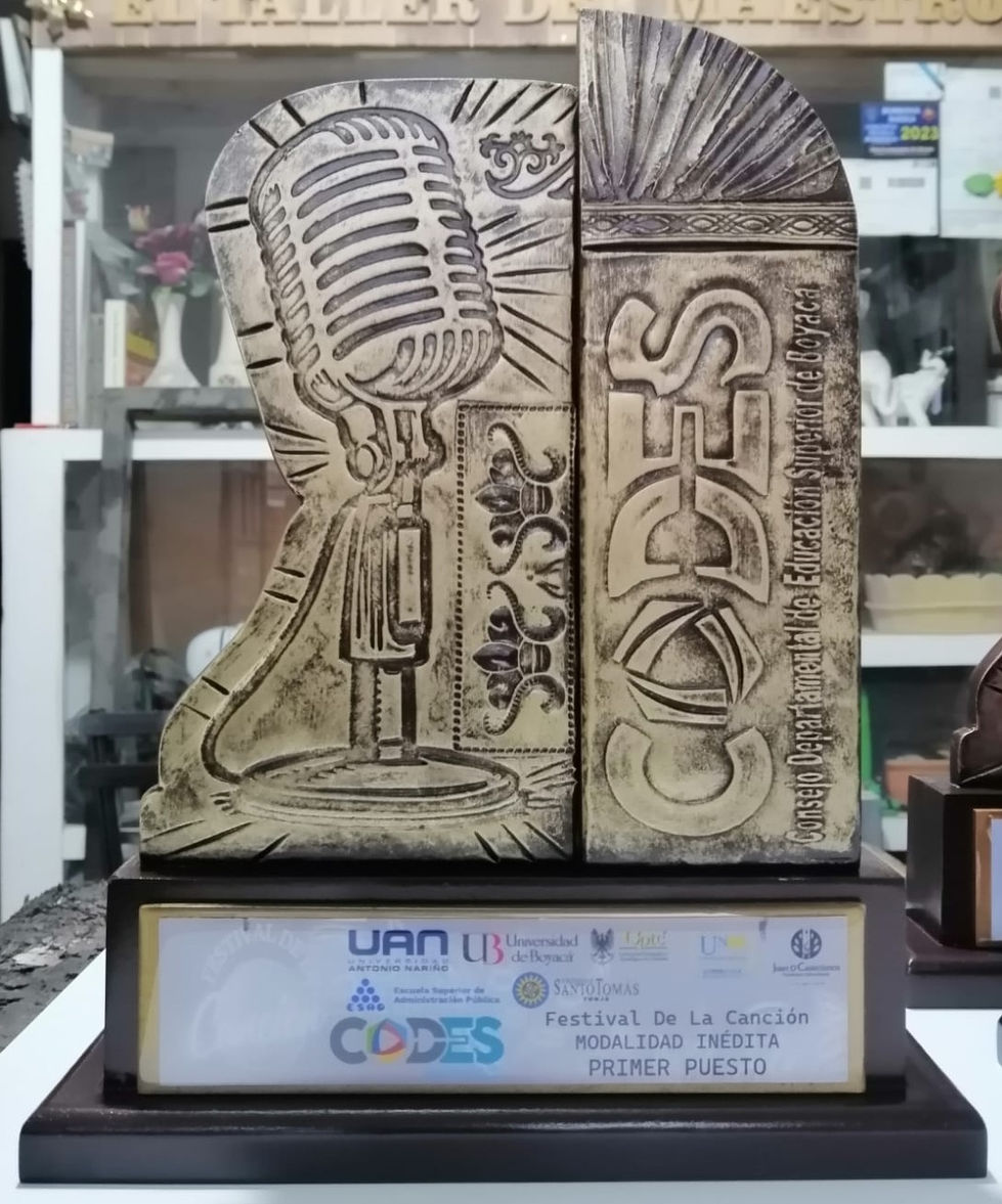 TROFEOS ARTESANALES EVENTOS CULTURALES BANDAS DE GUERRA CONCURSO DANZAS EVENTOS PREMIACION