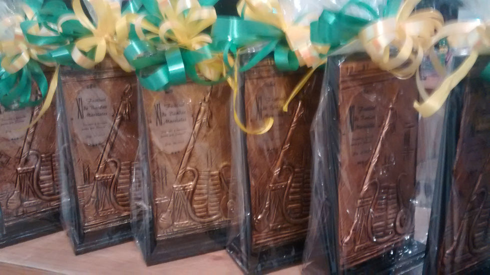TROFEOS ARTESANALES EVENTOS CULTURALES BANDAS DE GUERRA CONCURSO DANZAS EVENTOS PREMIACION