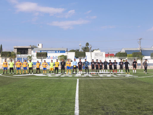 El Deportivo Zapata celebra su reinaguración con triple campeonato