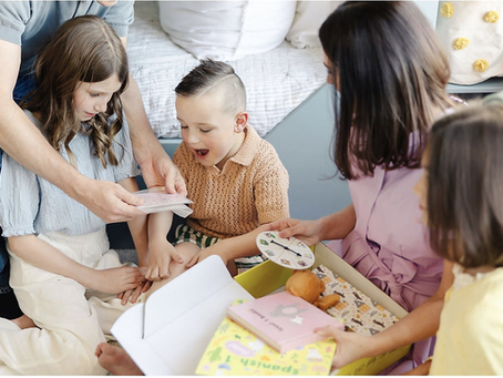 Teach Language Ourside The Classroom with 9 Easy, Fun Tools