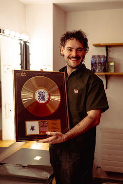 _KIWIMCMC-SAM MCMAHON-JM-LONDON-2