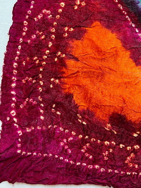 Miniatura: VINTAGE BANDHANI TEXTILE FROM GUJARAT – WEST INDIA ca. 1950-1970
