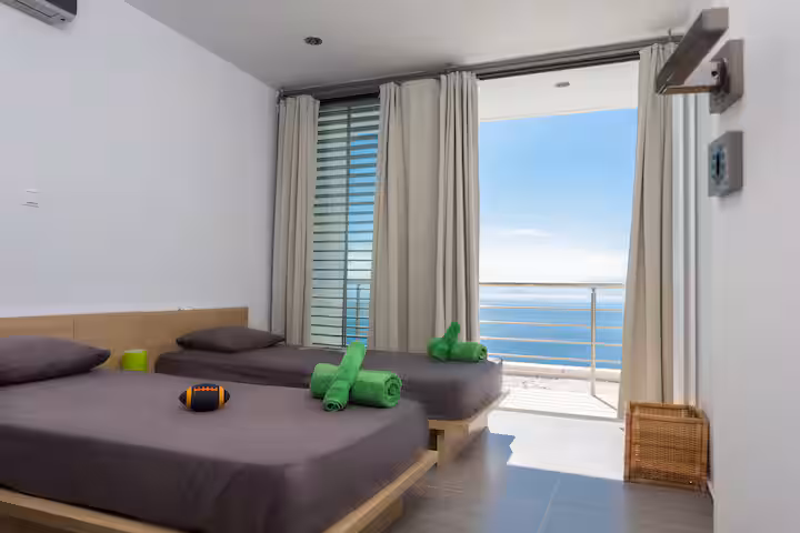 Bed in private Twin room – 2 people – shared bathroom