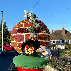 Hertford 16 Ware Road pizza shop - Mice making pizza (2).jpg