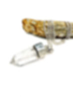 Merveilleux Grand Quartz taillé long serti sur chaîne argent