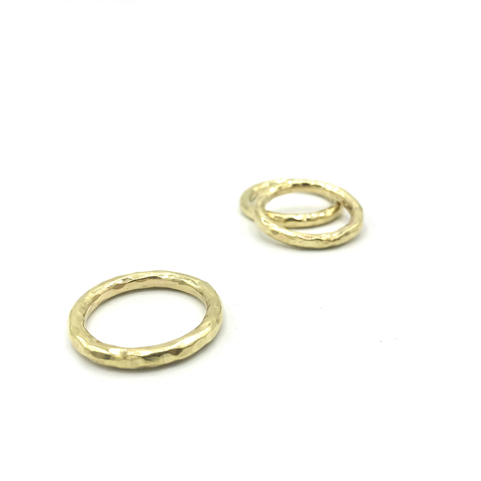 Miniature : Bague massive en Bronze martelée .  Pieces uniques, toutes faites main à Cusco.