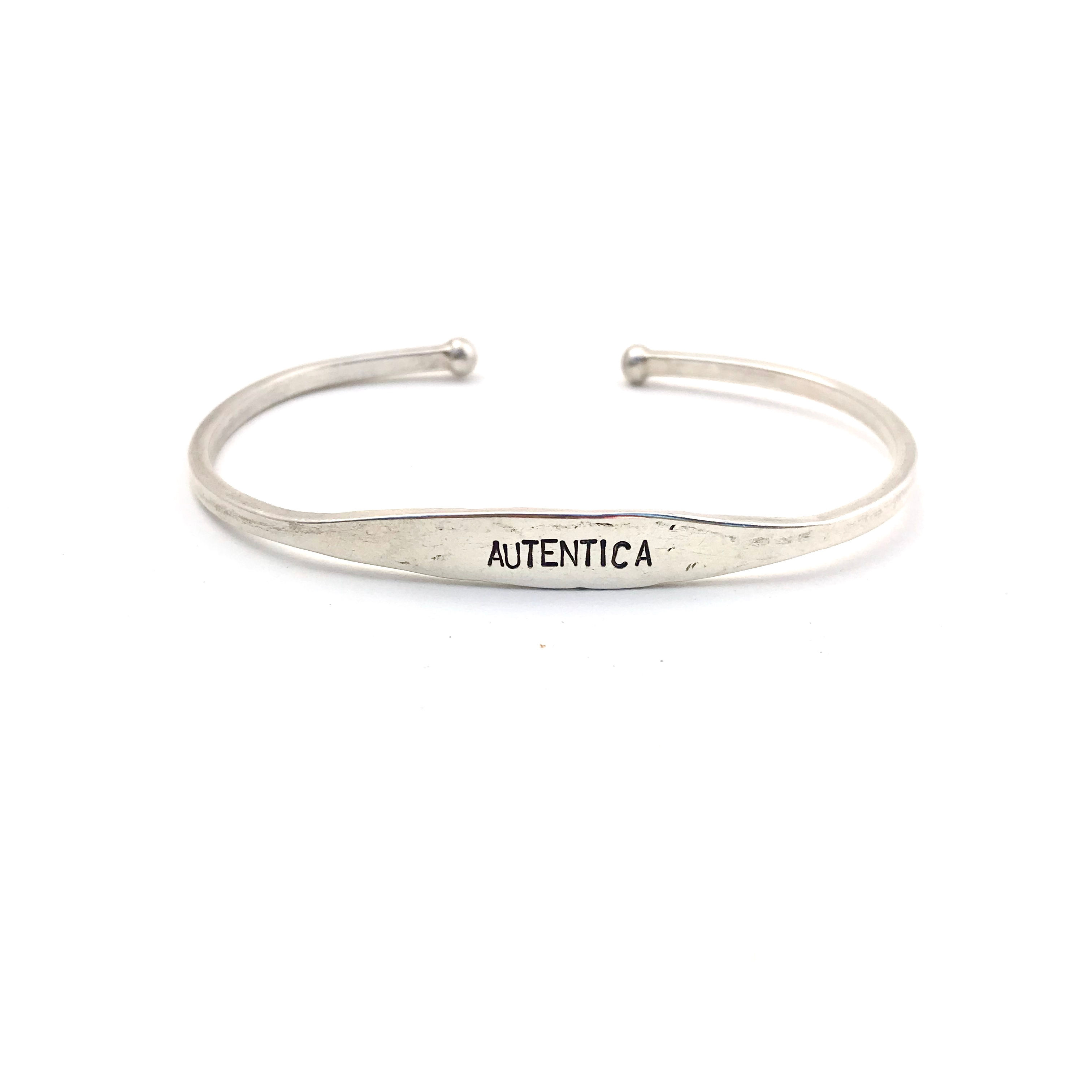 Bracelet en argent massif gravé de messages