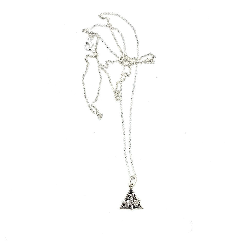 Miniature : Pendentif "oiseau" sur motif triangulaire, symbolisant l'équilibre, le plongeon
