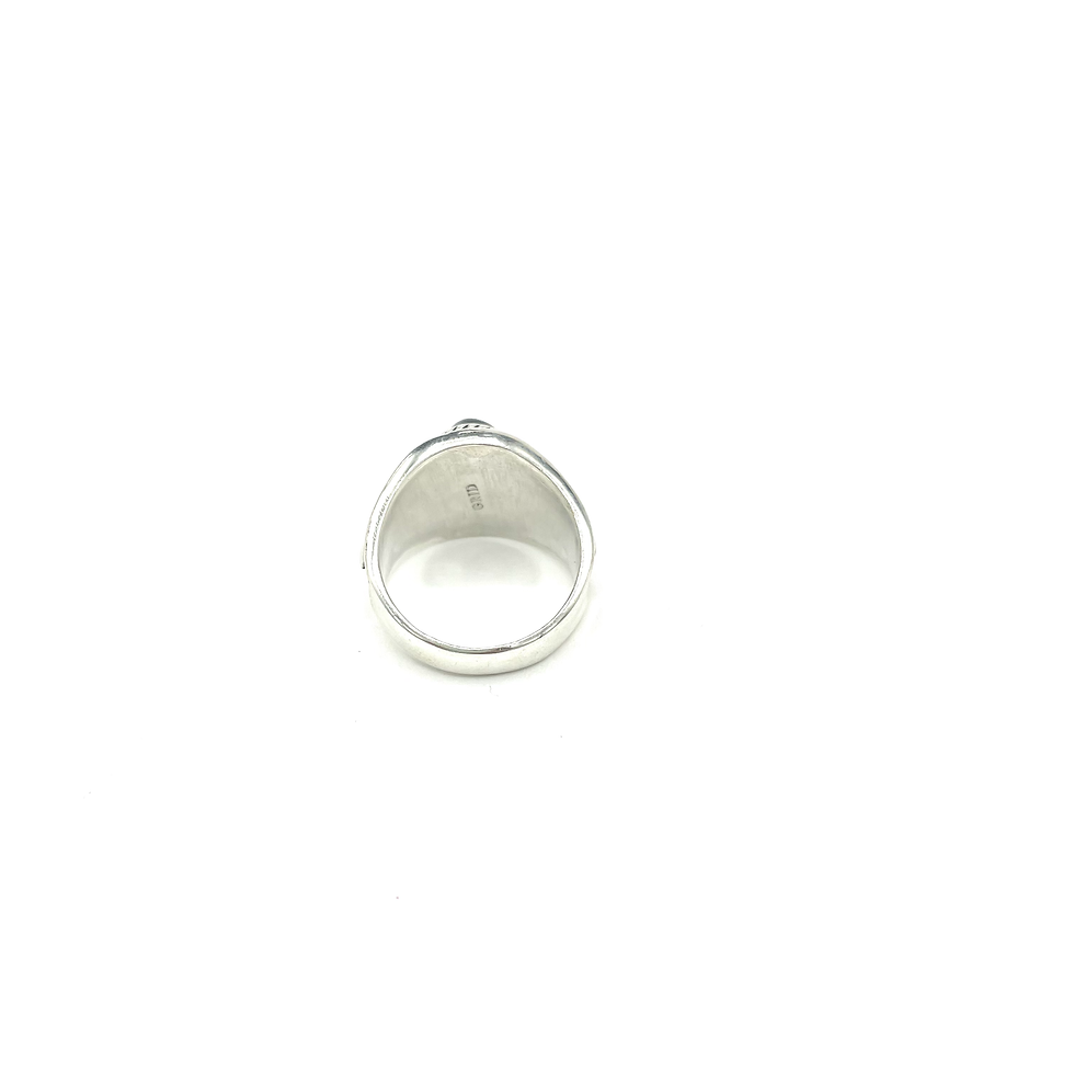 Miniature : Bague homme en Argent massif avec le message Amor & Paz gravé sur les côtés de l'obsidienne centrale.
