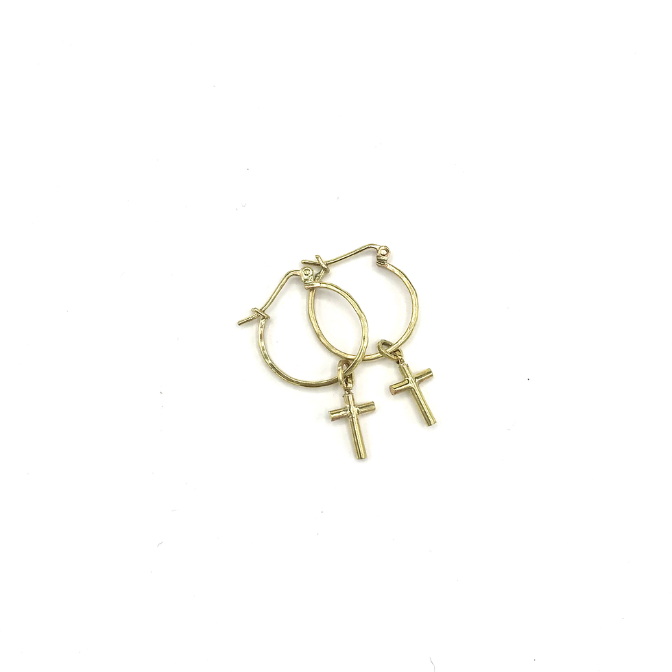 Miniature : Boucle d'oreille PHALAY Bronze Croix Boucle d'oreille créole en Bronze et petite croix . Vendue à l'unité. Diamètre = 2 cm.