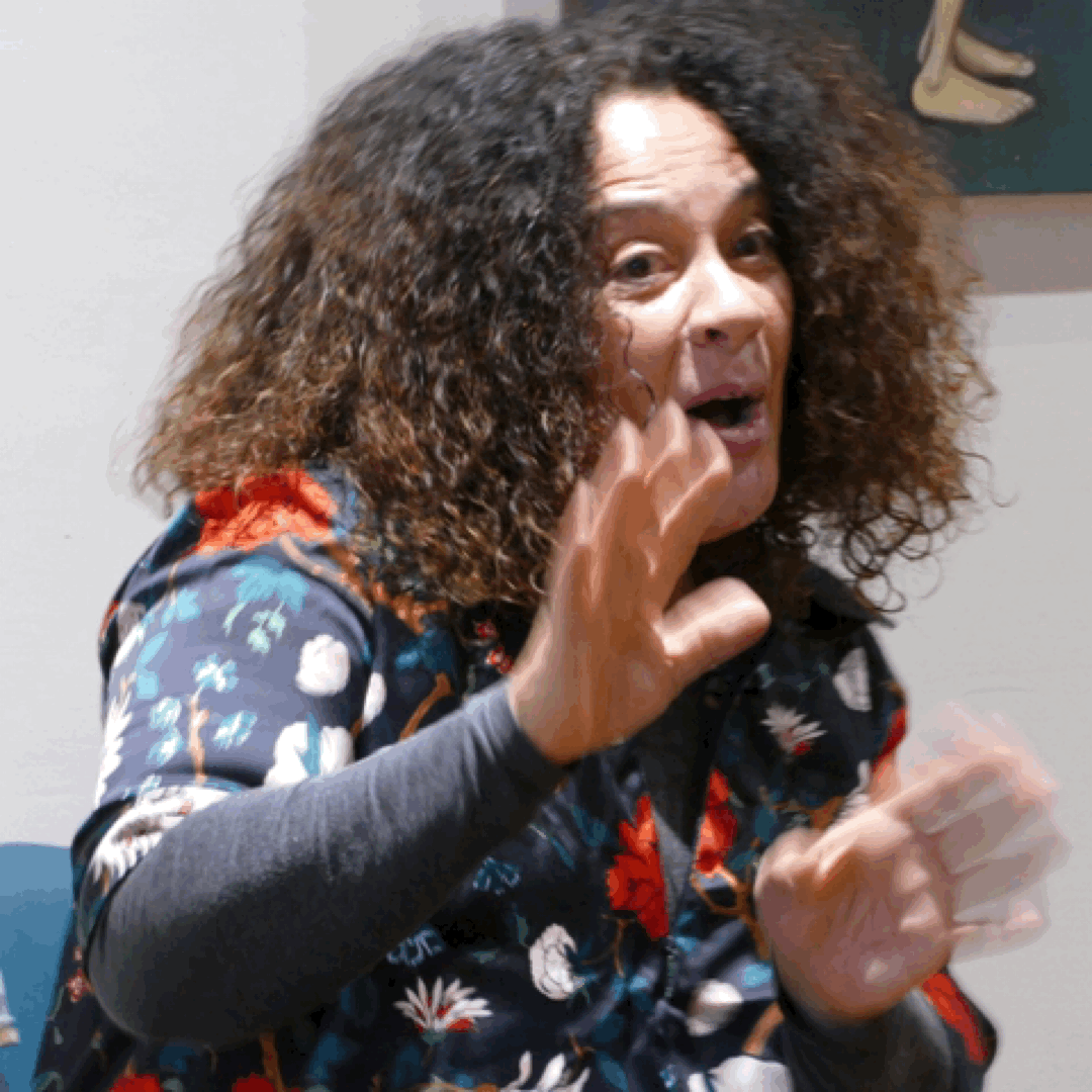 2020-12-04 19:08:22 +0000.GIF