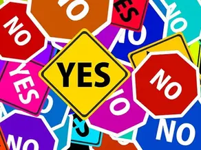 Stickers con scritto YES e NO, simbolo di consenso o meno