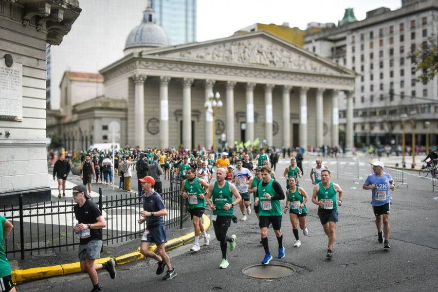 Buenos Aires vuelve a correr su maratón: más de 16 mil corredores de 64 países largan este domingo