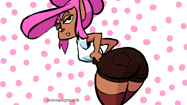 jackie taking off shorts.gif