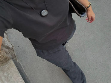 Monochrome, ma non piatto.