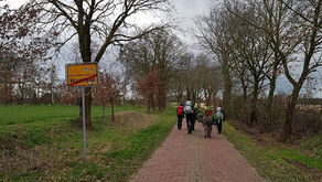 Zu Fuß mit 2 Eseln und Hund von Martfeld nach Santiago de Compostela 2020 Teil 1