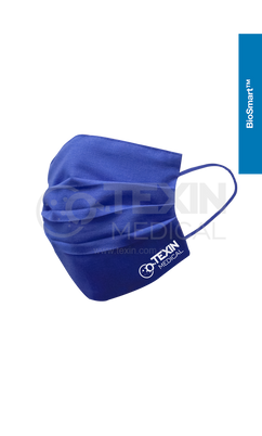 Cubreboca azul hecho de material Tyvek marca Texin