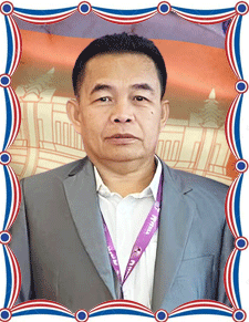វេជ្ជបណ្ឌិត-អ៊ឹង-ភីរុន.gif