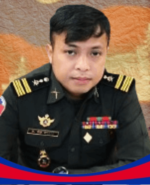 វរសេនីយ៍ឯក ម៉ម ចាន់រិទ្ធិ.gif
