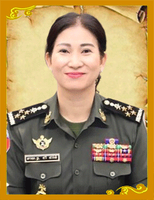នាយឧត្តមសេនីយ៍-ដាំ-ដារីនី.gif