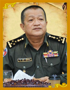 នាយឧត្តមសេនីយ៏-ភួង-ស៊ីផាន.gif