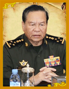 នាយឧត្តមសេនីយ៍-ម៉ឹង-សំផន.gif