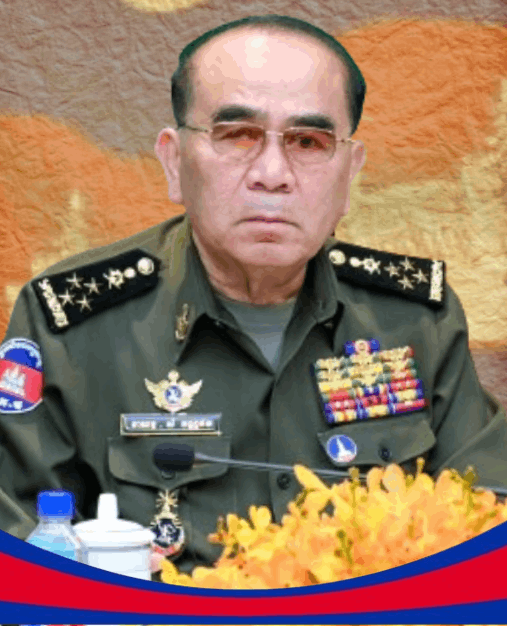 នាយឧត្ដមសេនីយ៍ សំ វណ្ណថន.gif