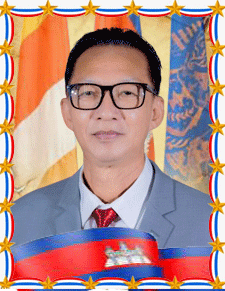 លី-ណារិទ្ធិ.gif