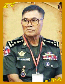 ឧត្តមសេនីយ៍ឯក-ព្រហ្ម-ប៉ាត់.gif
