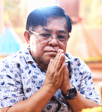 ប៊ុន-ថាឫទ្ធិ.gif