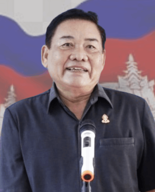 ជឹម លាវ.gif