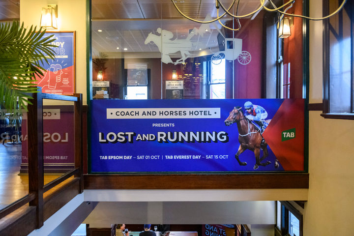 Coach & Horses - Lost & Running 46.jpg