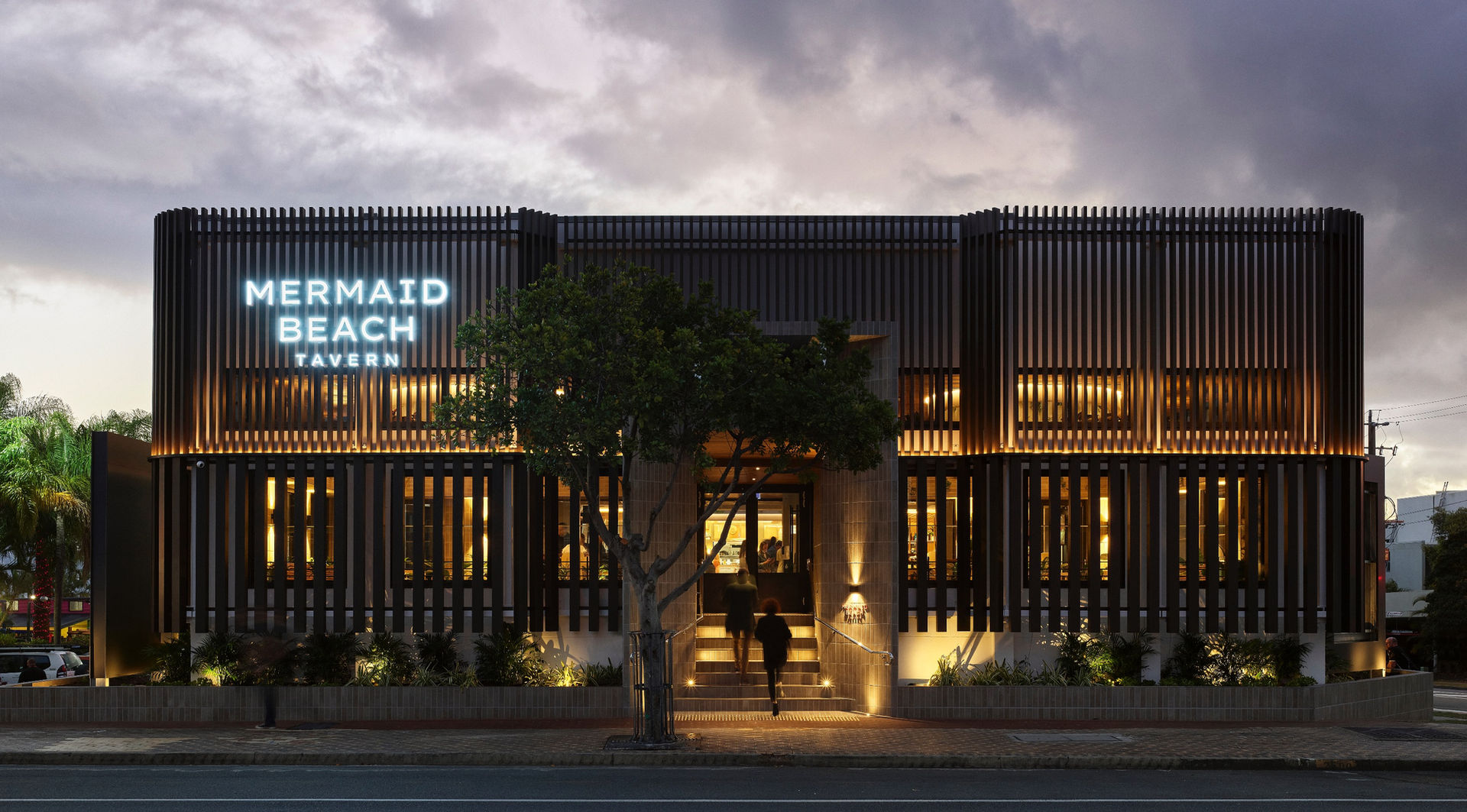 comp_Mermaid Beach Tavern_001_edited.jpg