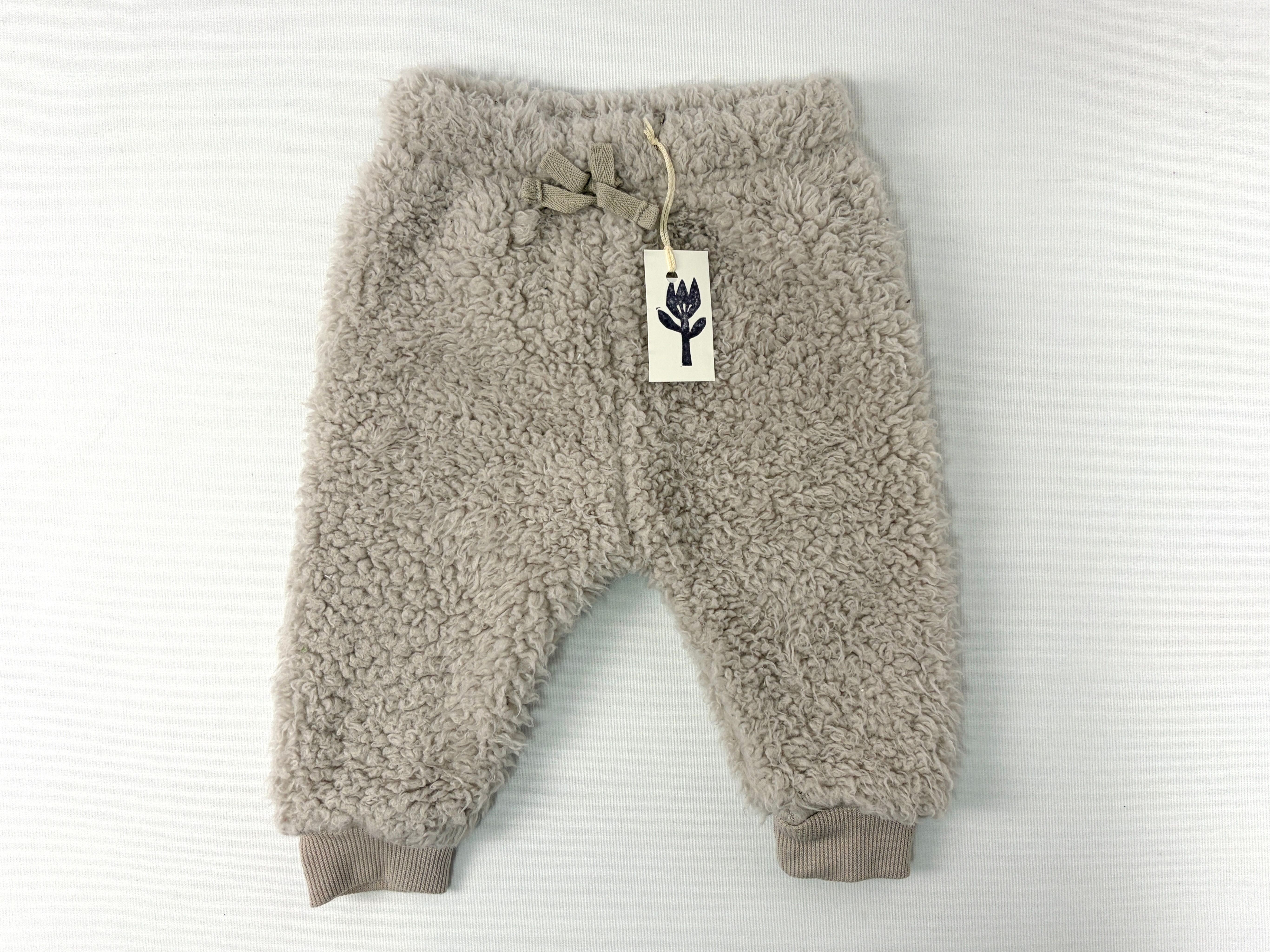 LITTLE SHERPA: 6 - 9 months