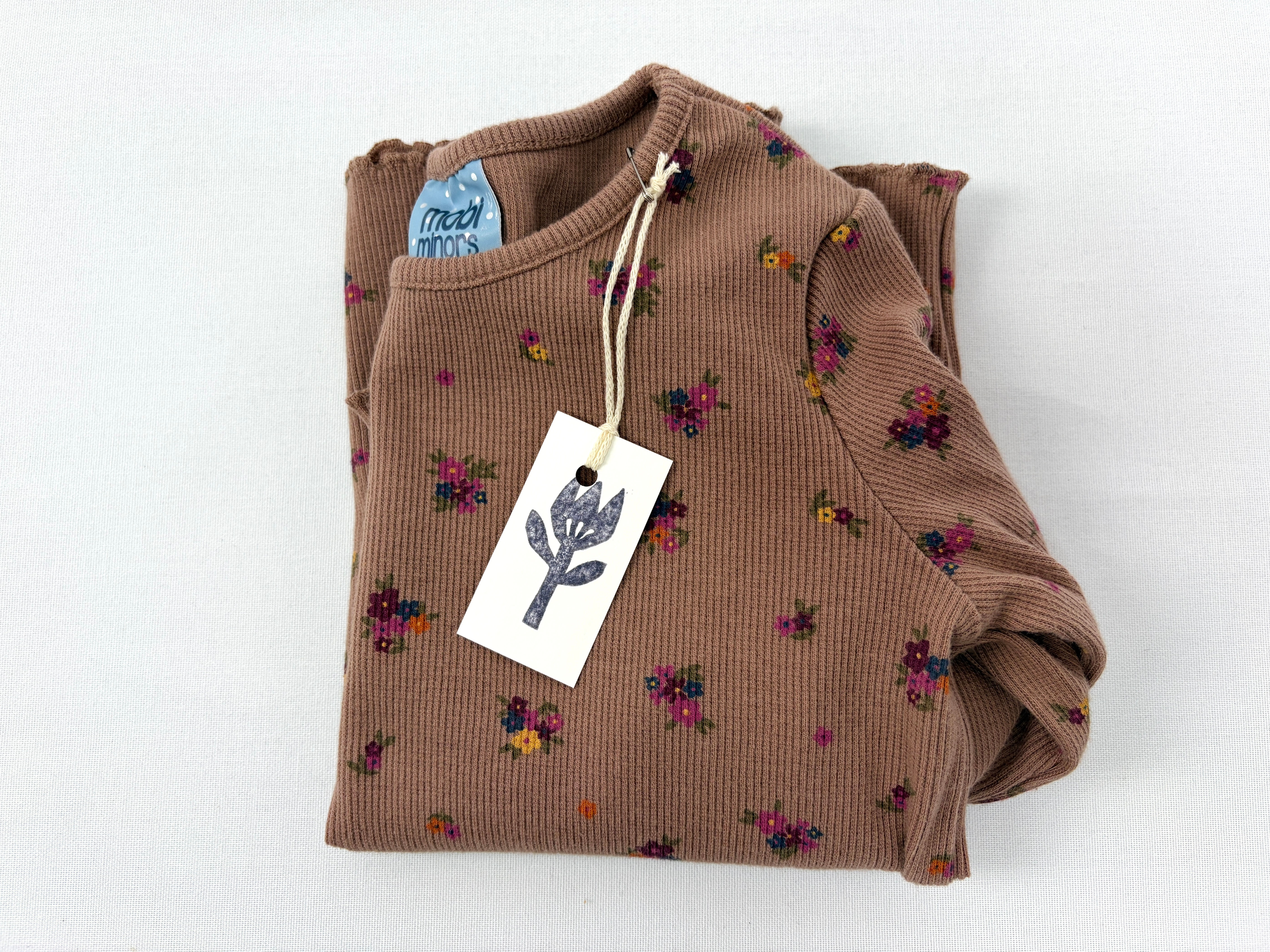 LITTLE TOP: size 4