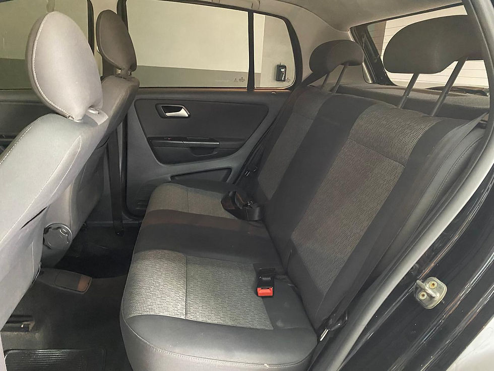Volkswagen Fox 1.6 8V Flex - Bancos Traseiros