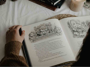 25 Christmas Living Books to Read Aloud This December: A Homeschool Advent Book Basket