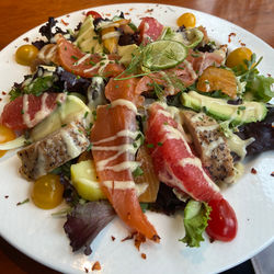 Salade de poissons fumés maison
