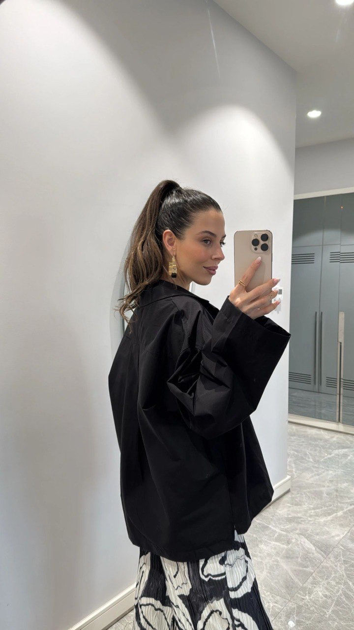 תמונה ממוזערת: מכופתרת Perry