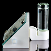 water evaporator module attached to a formicarium