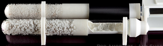 ant test tube with refillable water feature