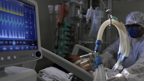 reuters-hospital-uti-covid.jpg