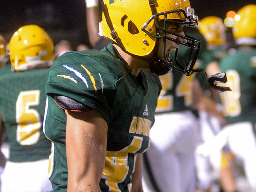 Rock Bridge football remains undefeated behind late field goal