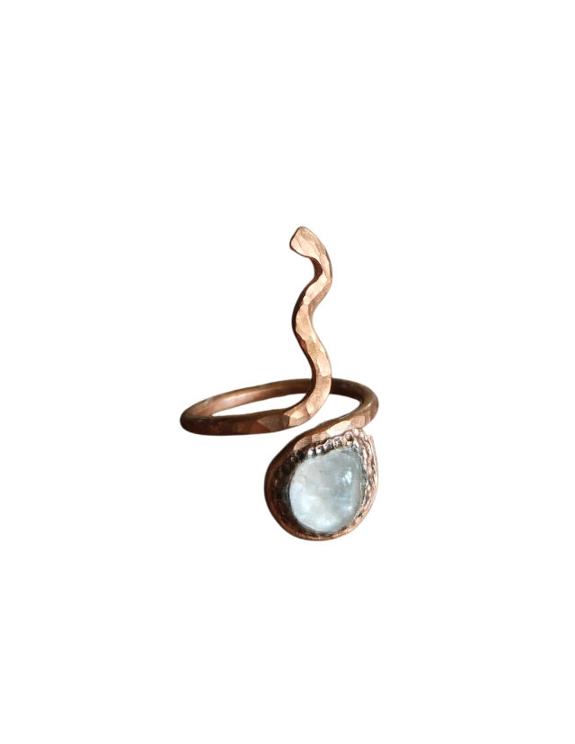 Handmade Copper & Quartz Ring – Adjustable Energy Healing Ring