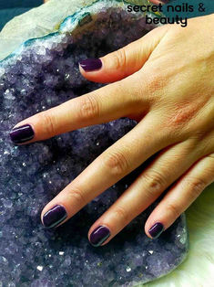Rubberbase nagels met versteviging – natuurlijke nagelverzorging