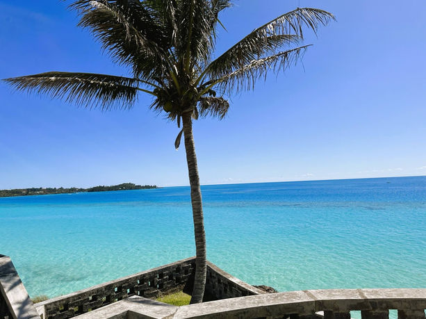 The views of Bermuda's turquoise waters from SeaView Luxury Vacation Rental. 